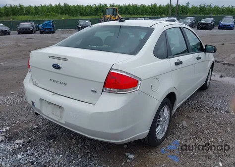 2010 Ford Focus Se z USA, uszkodzony, nr VIN 1FAHP3FN4AW199786